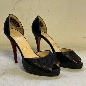 Christian Louboutin high heels black size 8.5 / 39 1/8